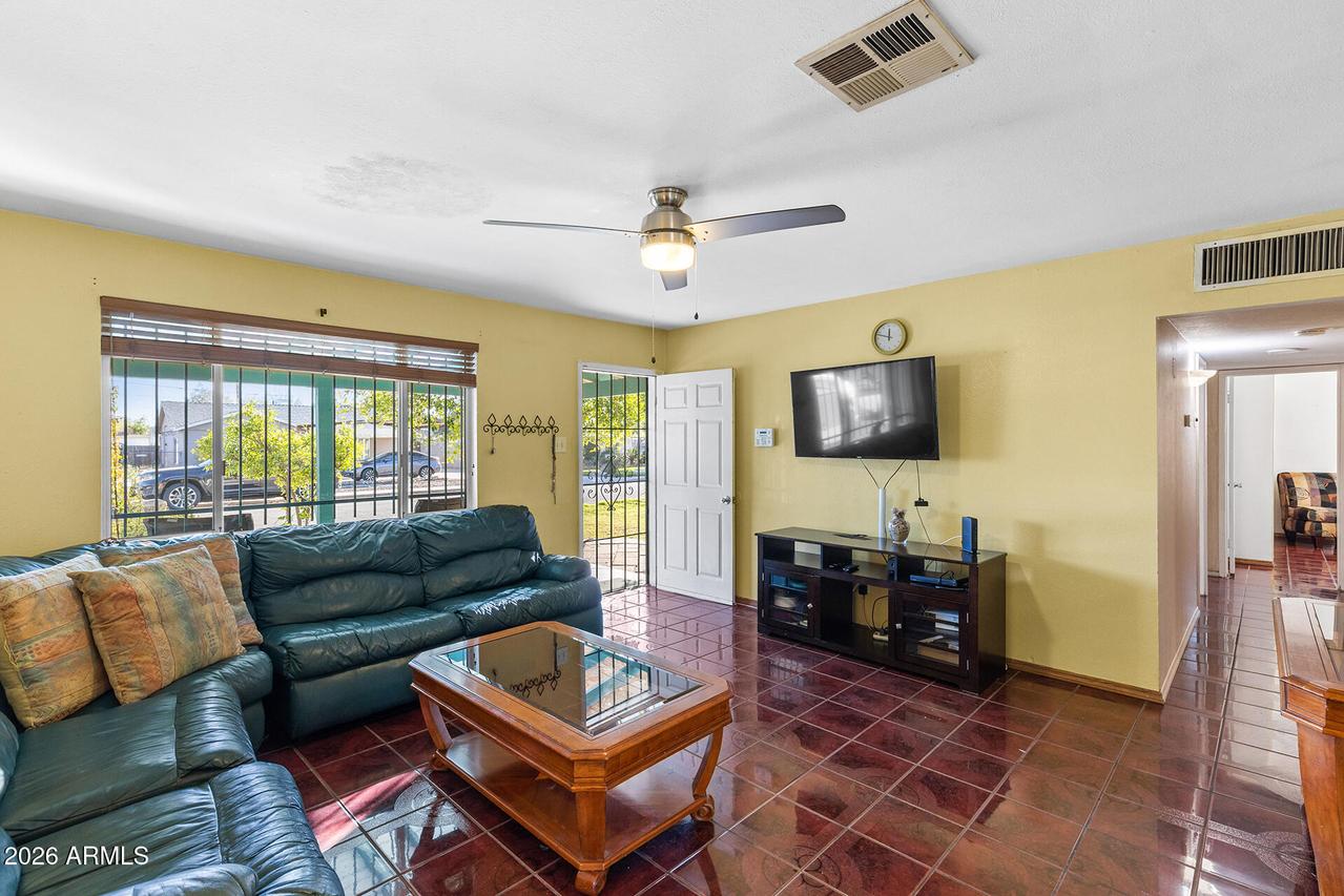 1946 E Fairmount Ave., Phoenix, AZ 85016