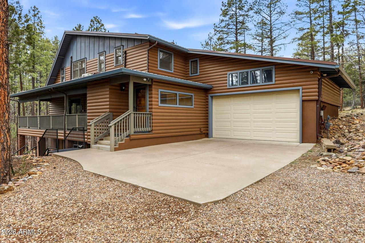 1041 E White Tail Dr., Show Low, AZ 85901