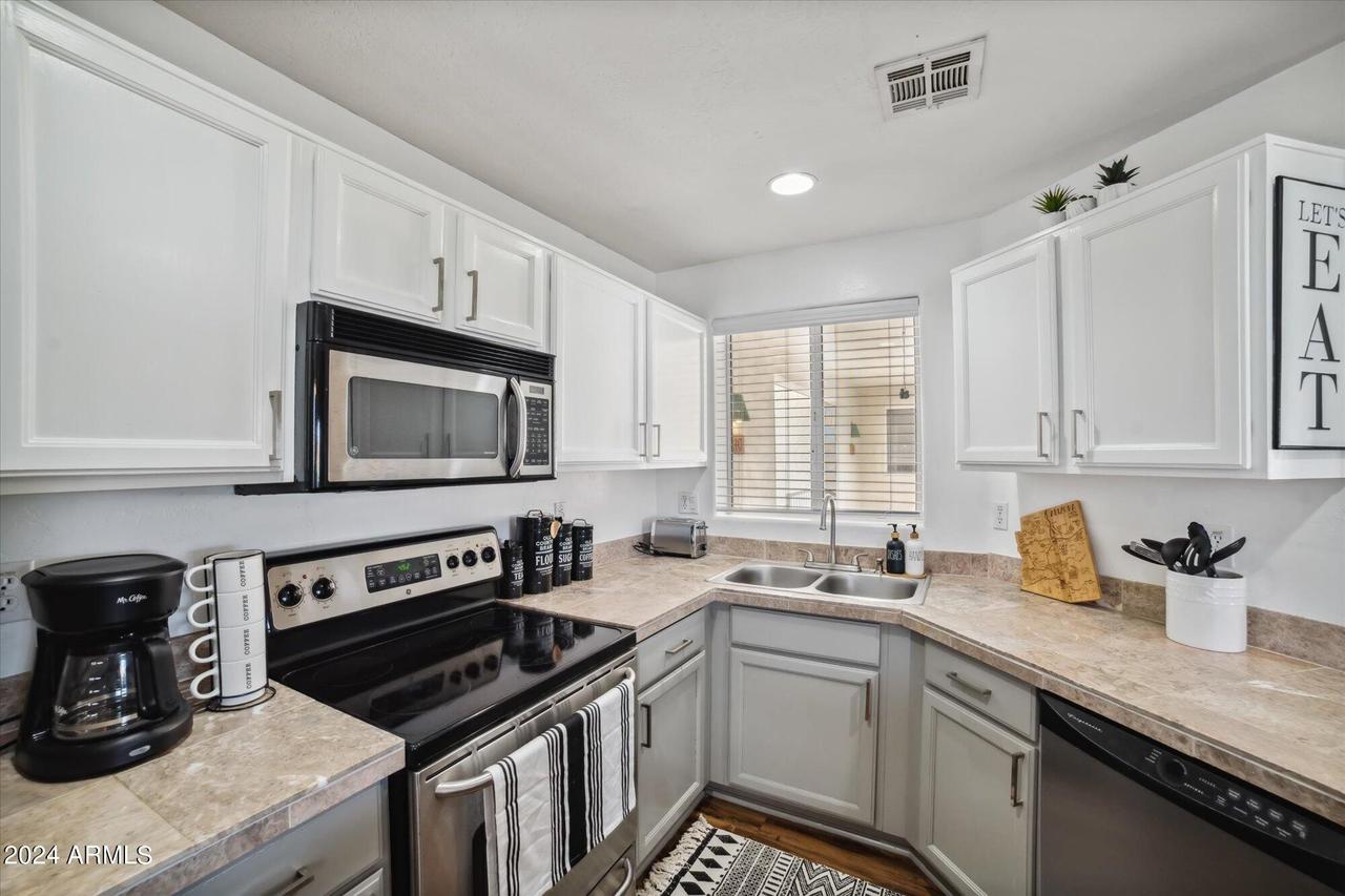 10401 N 52nd St. #210, Paradise Valley, AZ 85253