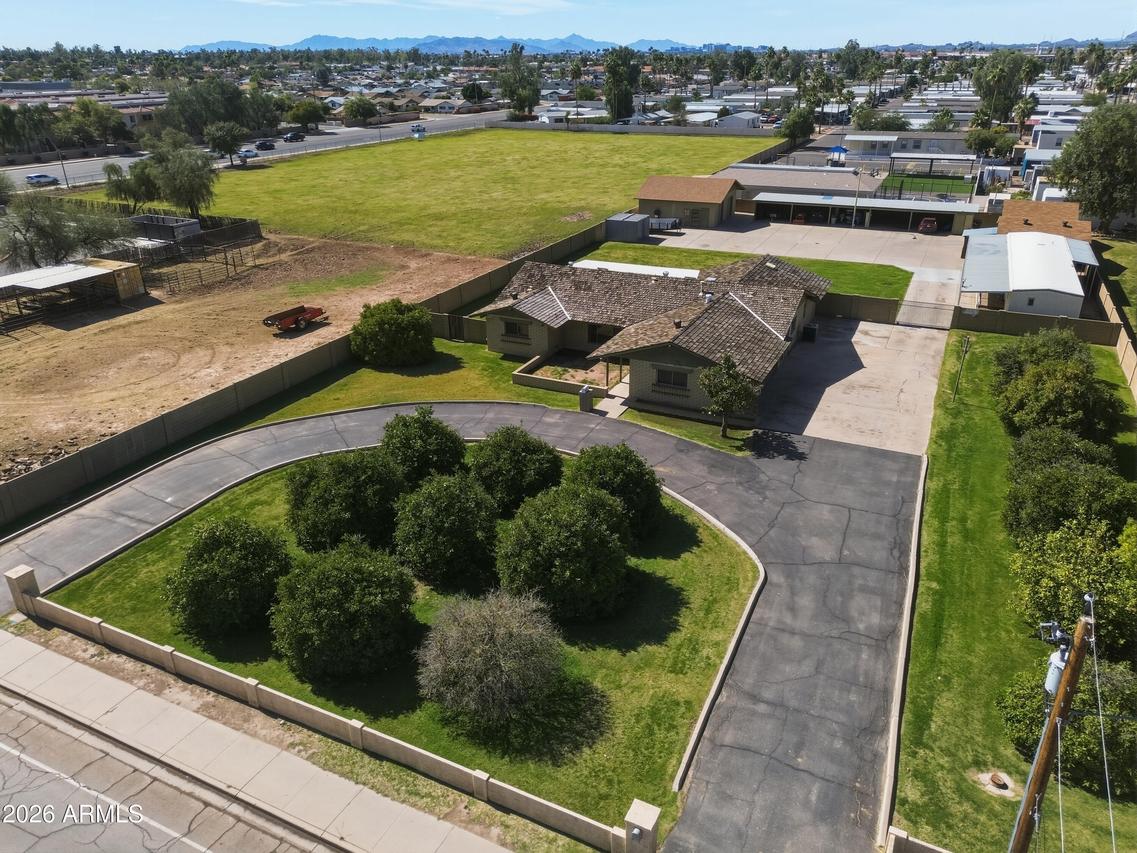 2042 N Center St., Mesa, AZ 85201