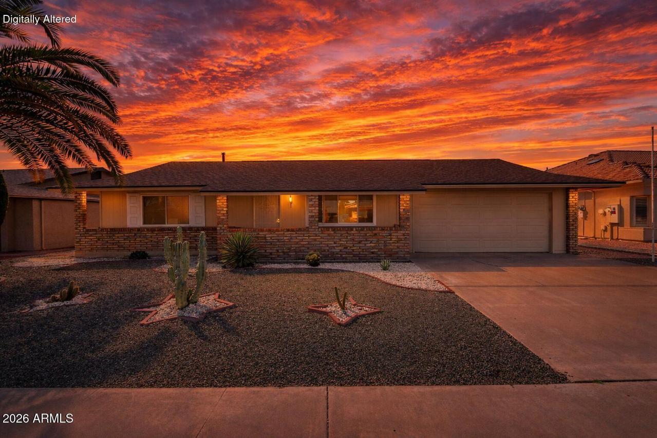 10329 W Floriade Dr., Sun City, AZ 85351