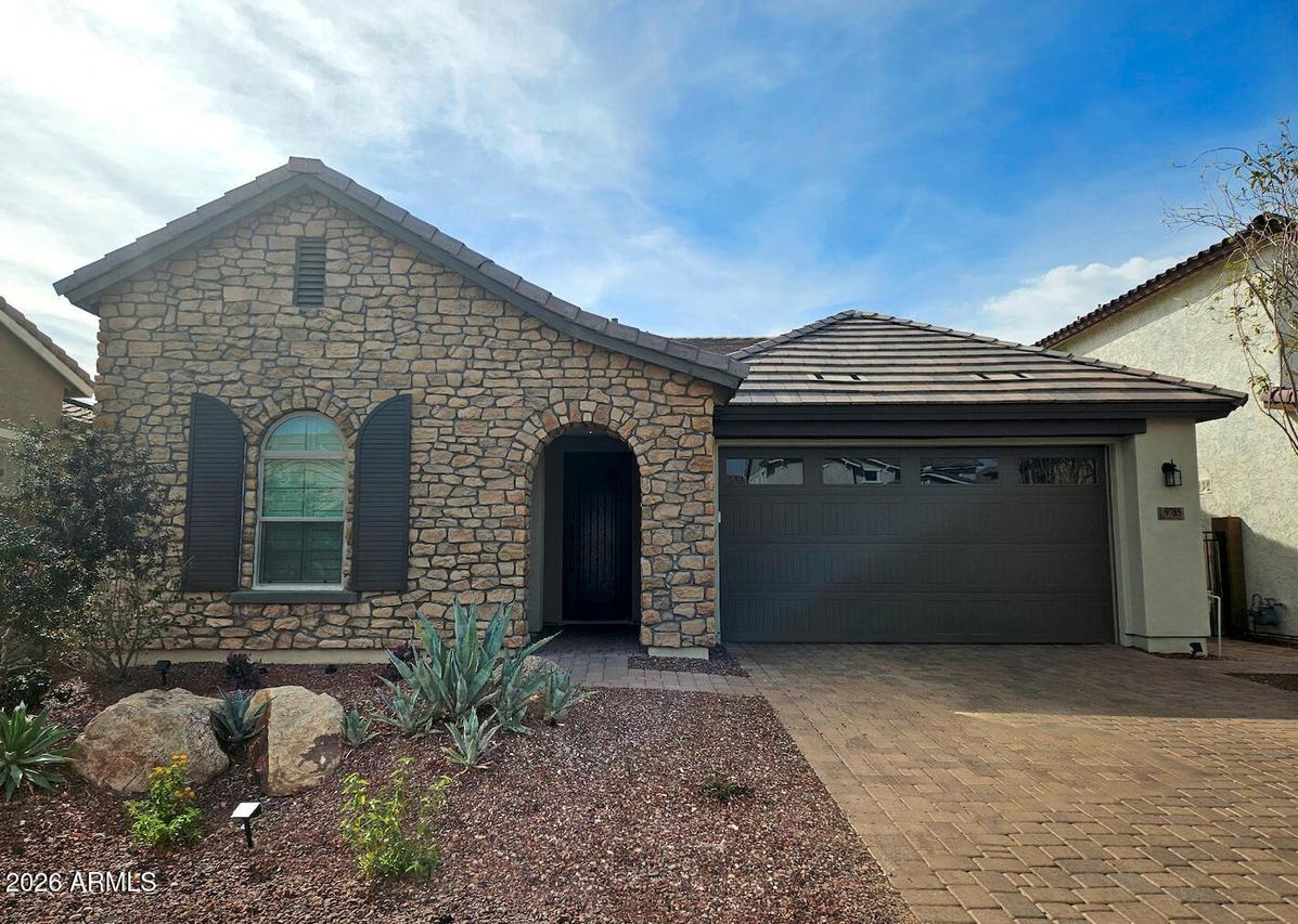 9785 W Robin Ln., Peoria, AZ 85383