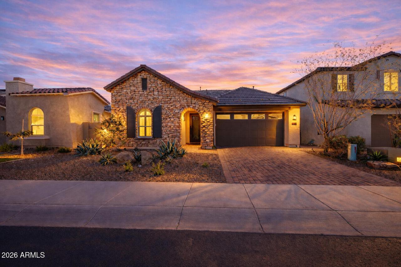 9785 W Robin Ln., Peoria, AZ 85383