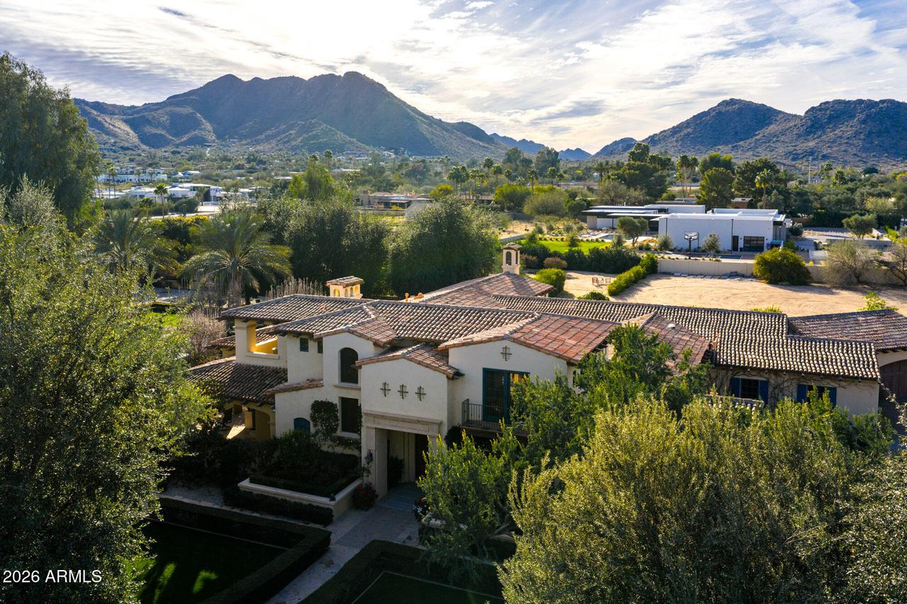 8920 N Martingale Rd., Paradise Valley, AZ 85253