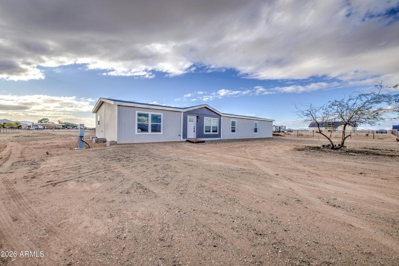 82 N 369th Ave., Tonopah, AZ 85354