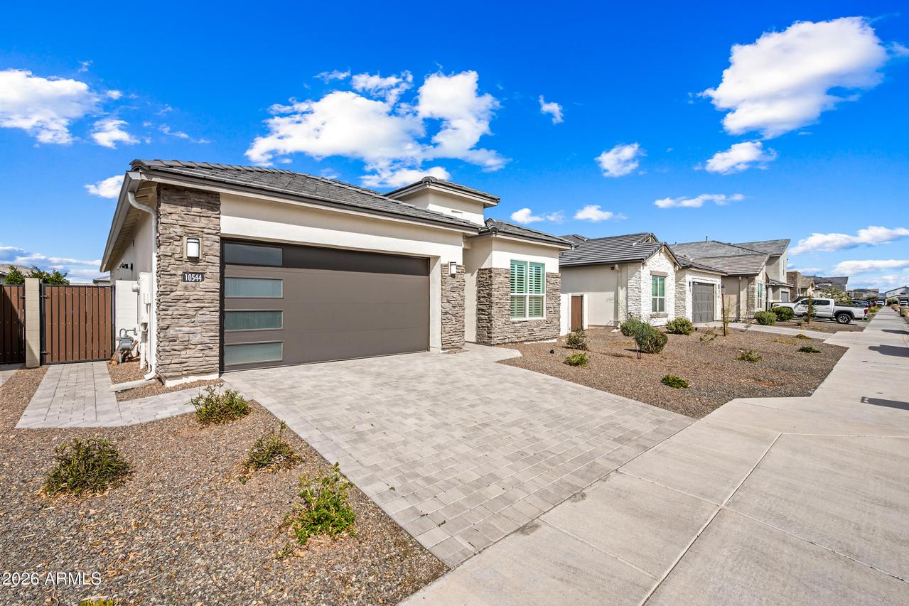 10544 W Harmony Ln., Peoria, AZ 85382