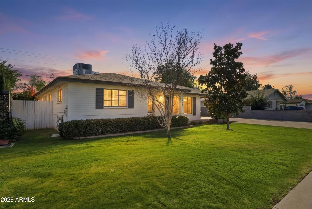 1831 E Minnezona Ave., Phoenix, AZ 85016