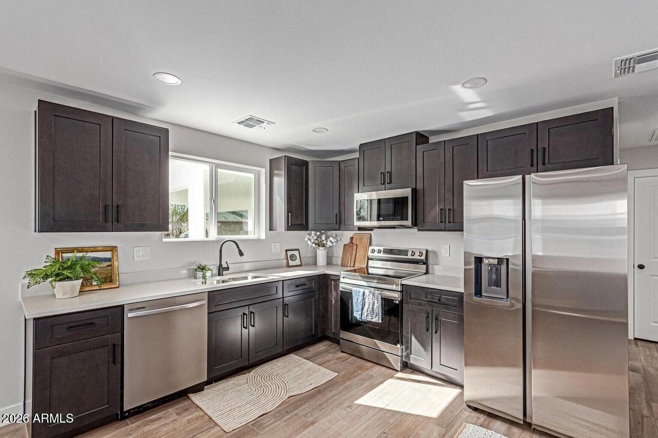 454 S Pioneer, Mesa, AZ 85204