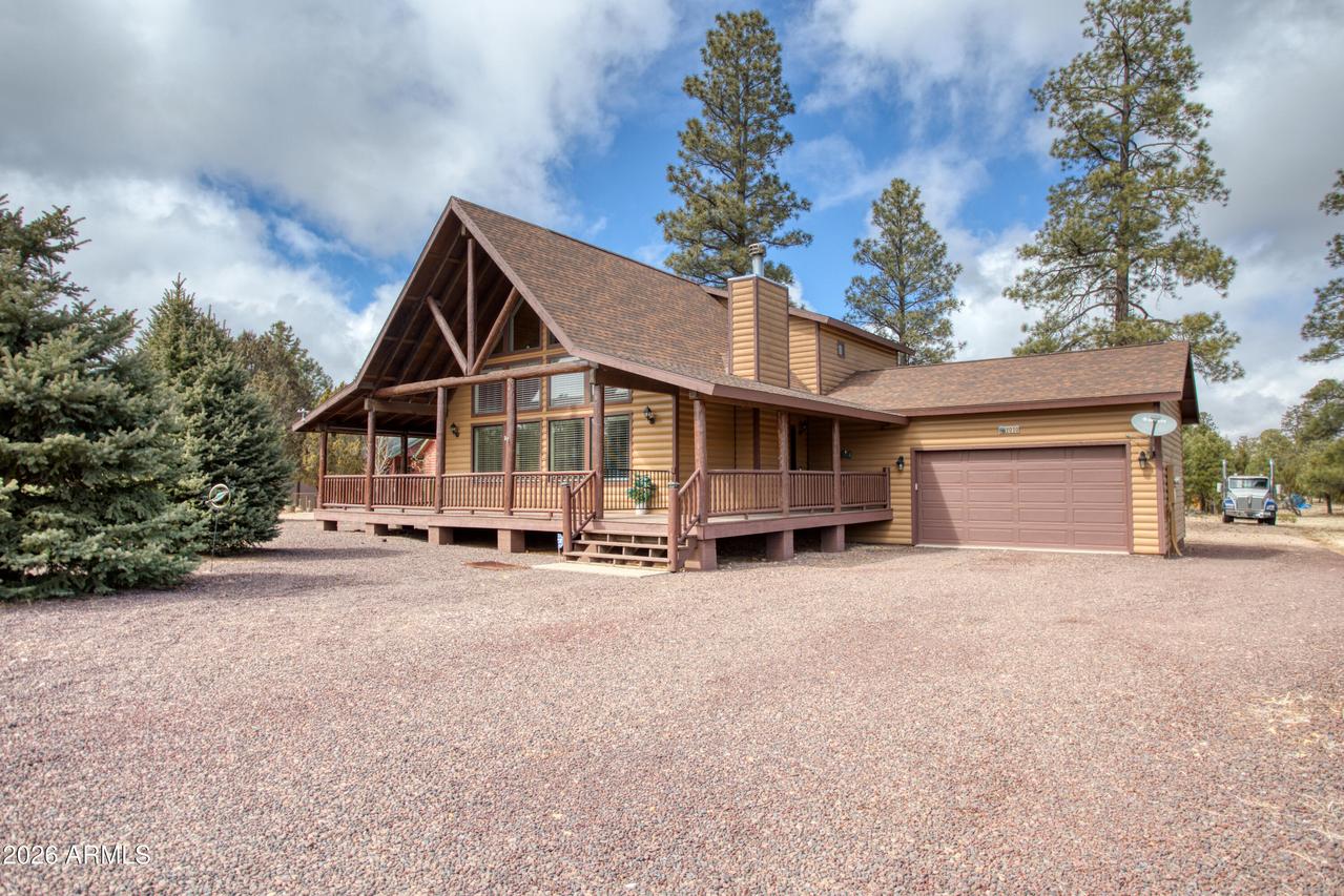 2010 Christmas Pine Rd., Overgaard, AZ 85933