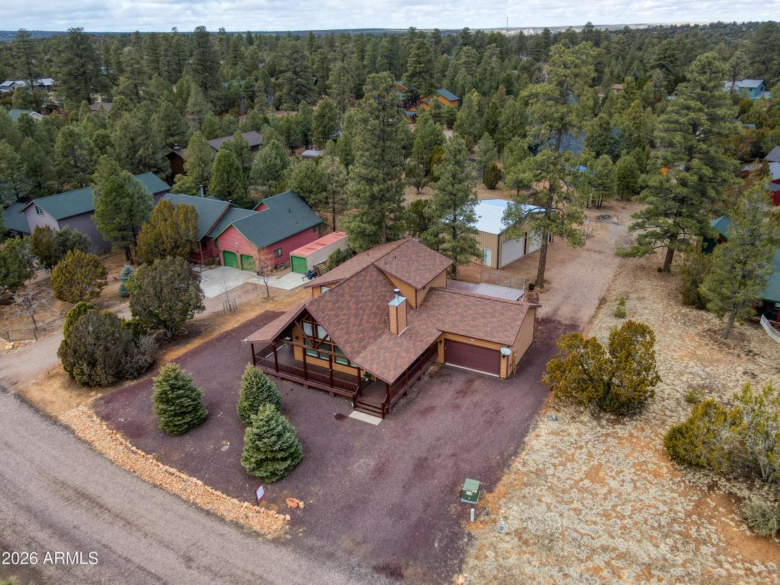 2010 Christmas Pine Rd., Overgaard, AZ 85933