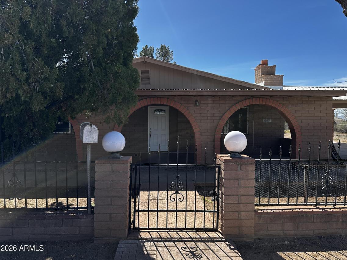 217 E 21st St., Douglas, AZ 85607