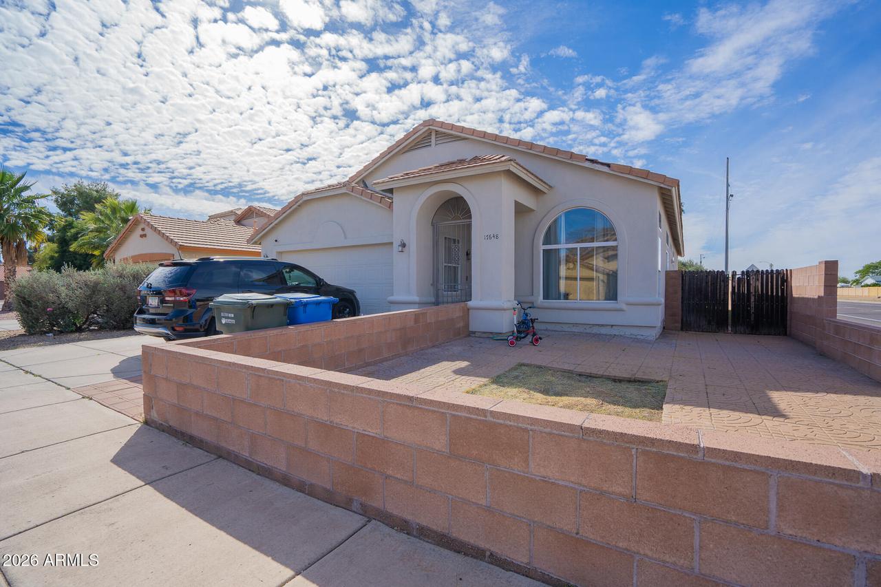 17648 N 17th St., Phoenix, AZ 85022