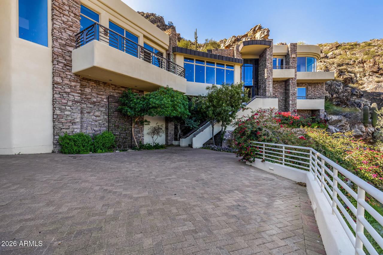 5676 E Cheney Dr., Paradise Valley, AZ 85253