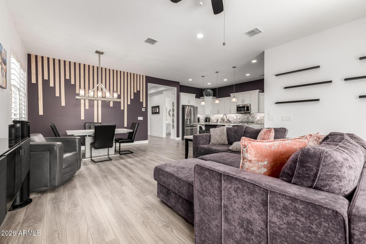 18427 W Clinton St., Surprise, AZ 85388