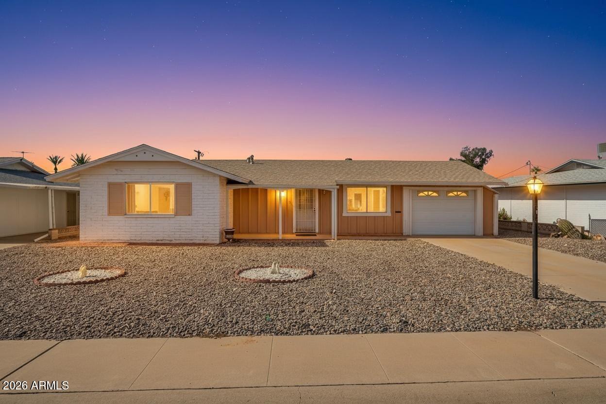 11622 N Desert Hills Dr., Sun City, AZ 85351