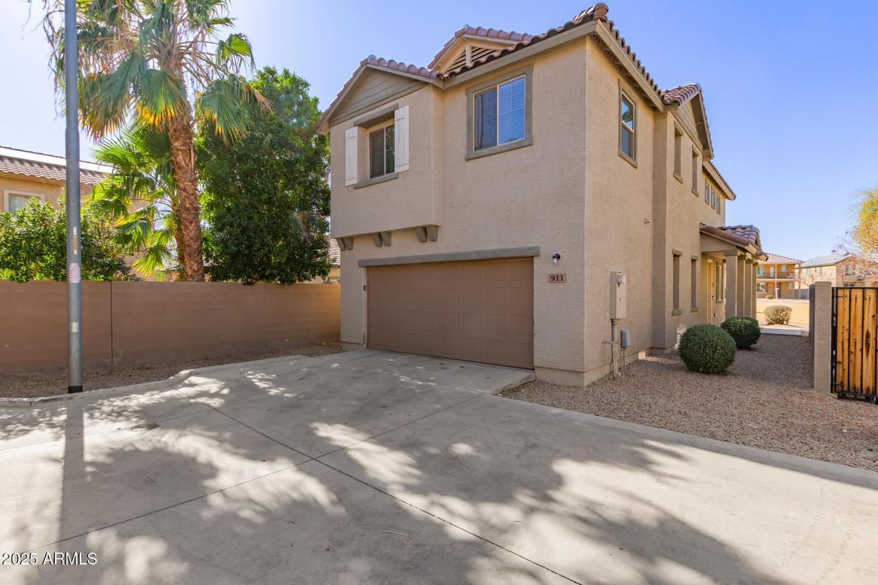 911 E Agua Fria Ln., Avondale, AZ 85323