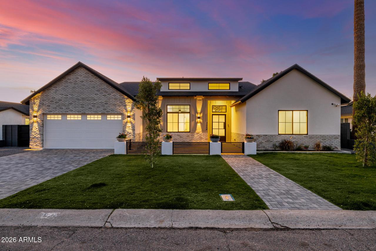 3028 N 47th Pl., Phoenix, AZ 85018