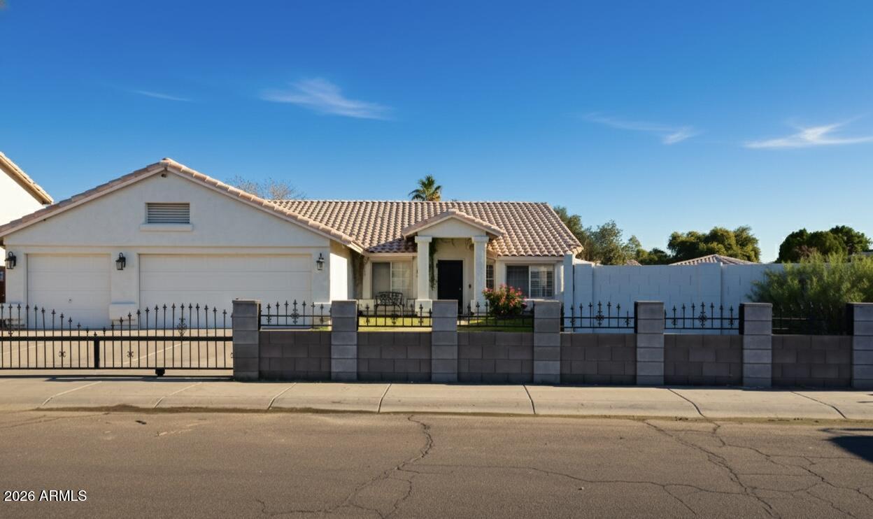 8544 W Holly St., Phoenix, AZ 85037