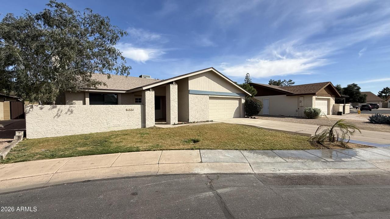 1831 S Rogers Cir., Mesa, AZ 85202