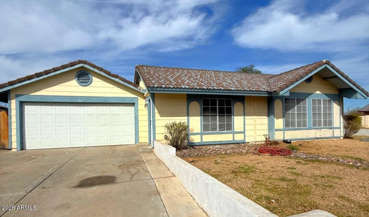 5704 W Villa Theresa Dr., Glendale, AZ 85308