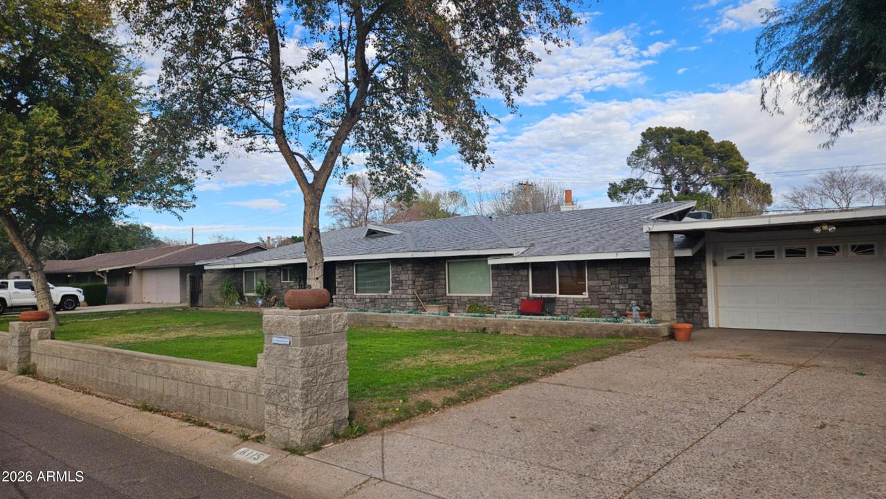 8115 N 11th Ave., Phoenix, AZ 85021