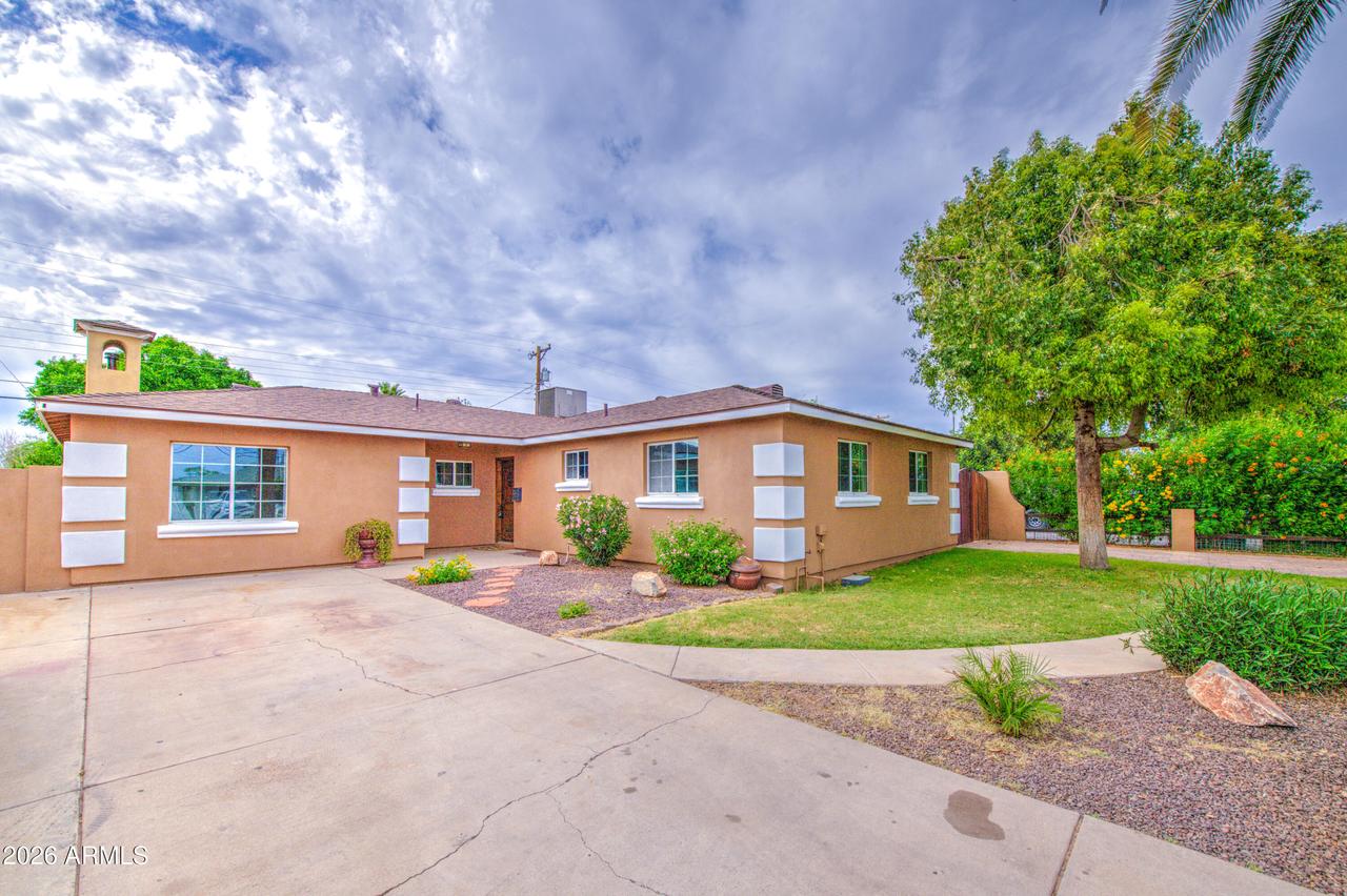 3840 N 48th Dr., Phoenix, AZ 85031