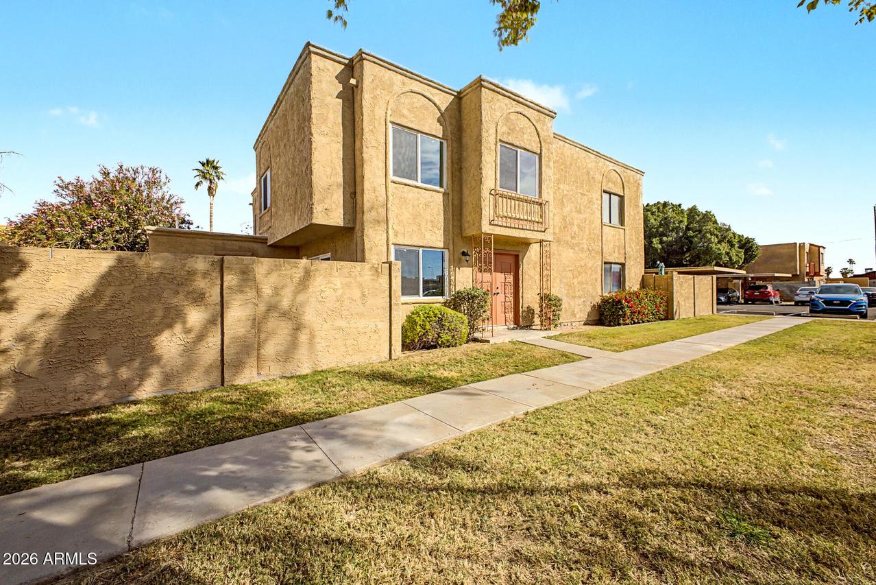 948 S Alma School Rd. #8, Mesa, AZ 85210