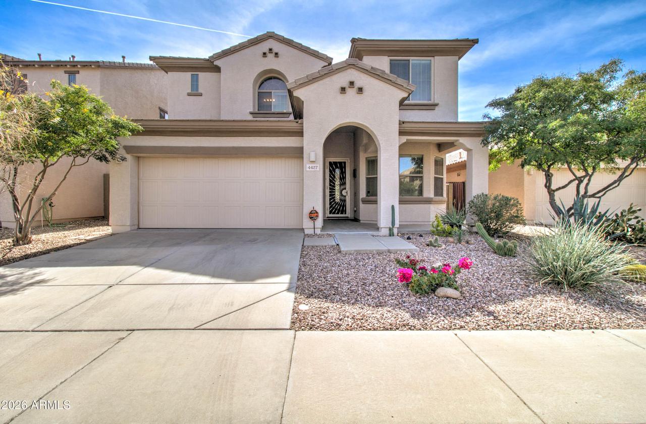 4427 W Powell Dr., New River, AZ 85087