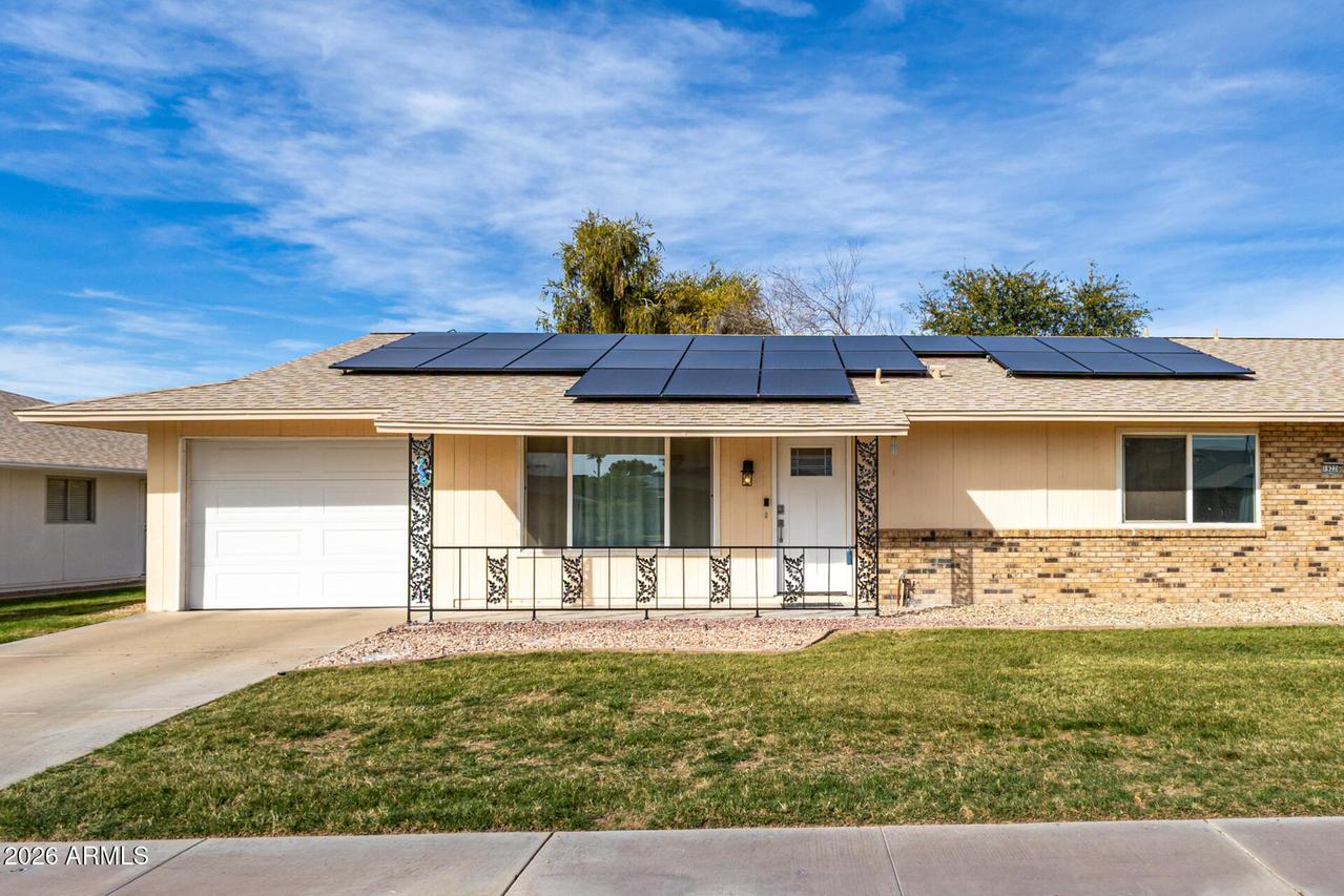 19226 N Signal Butte Cir., Sun City, AZ 85373