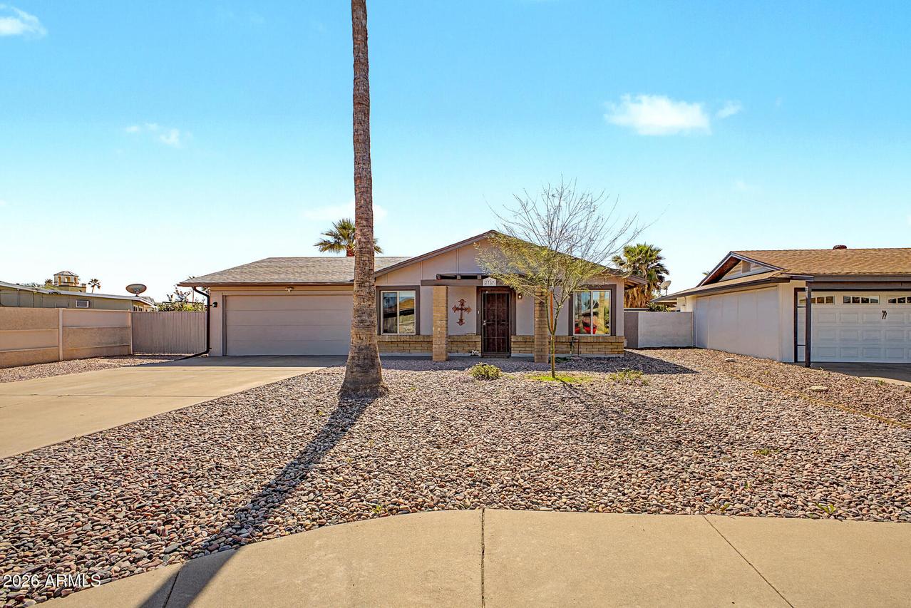 2737 W Junquillo Cir., Mesa, AZ 85202
