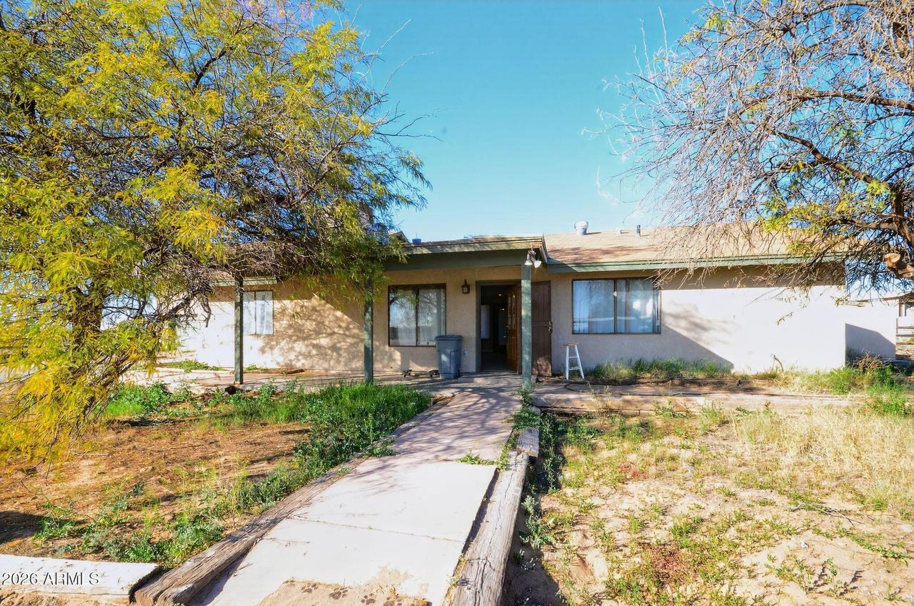 3525 E County 15th St., Yuma, AZ 85365