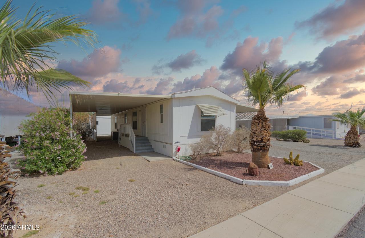 490 N Moon Mountain Ave. #6, Quartzsite, AZ 85346