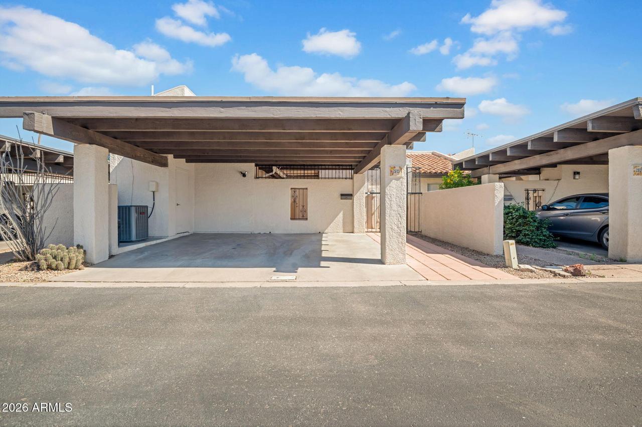 2811 N 61st Pl., Scottsdale, AZ 85257