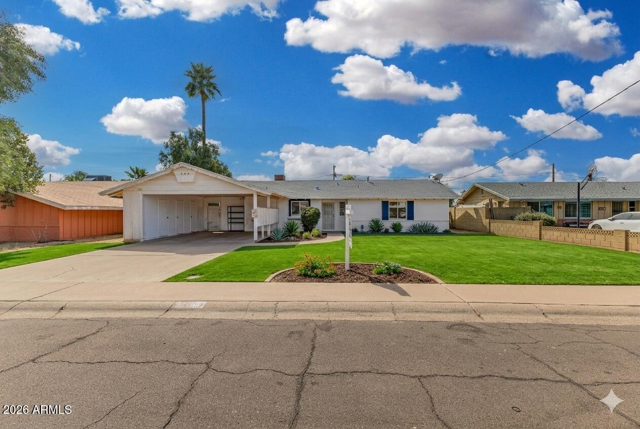 3945 W Orange Dr., Phoenix, AZ 85019