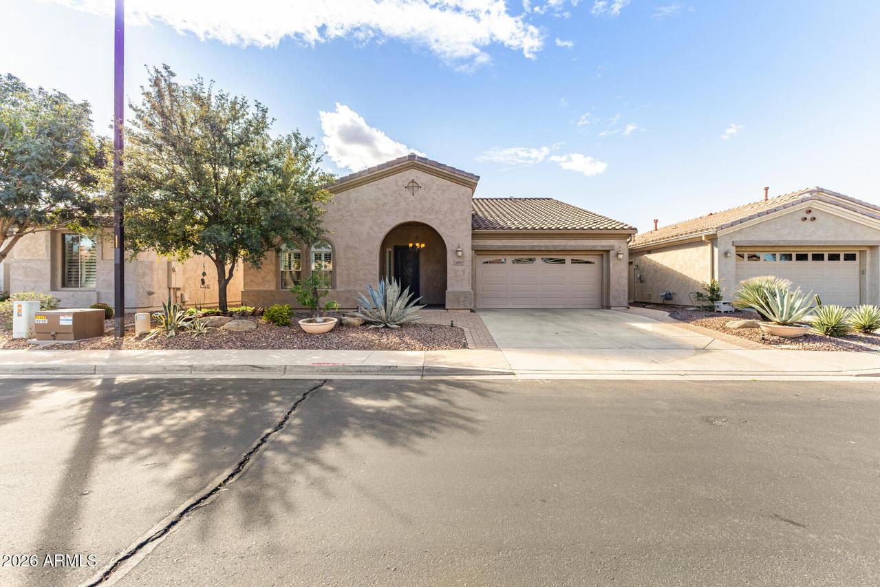 4033 E Narrowleaf Dr., Gilbert, AZ 85298