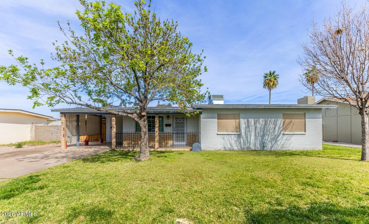 1056 W Farmdale Ave., Mesa, AZ 85210