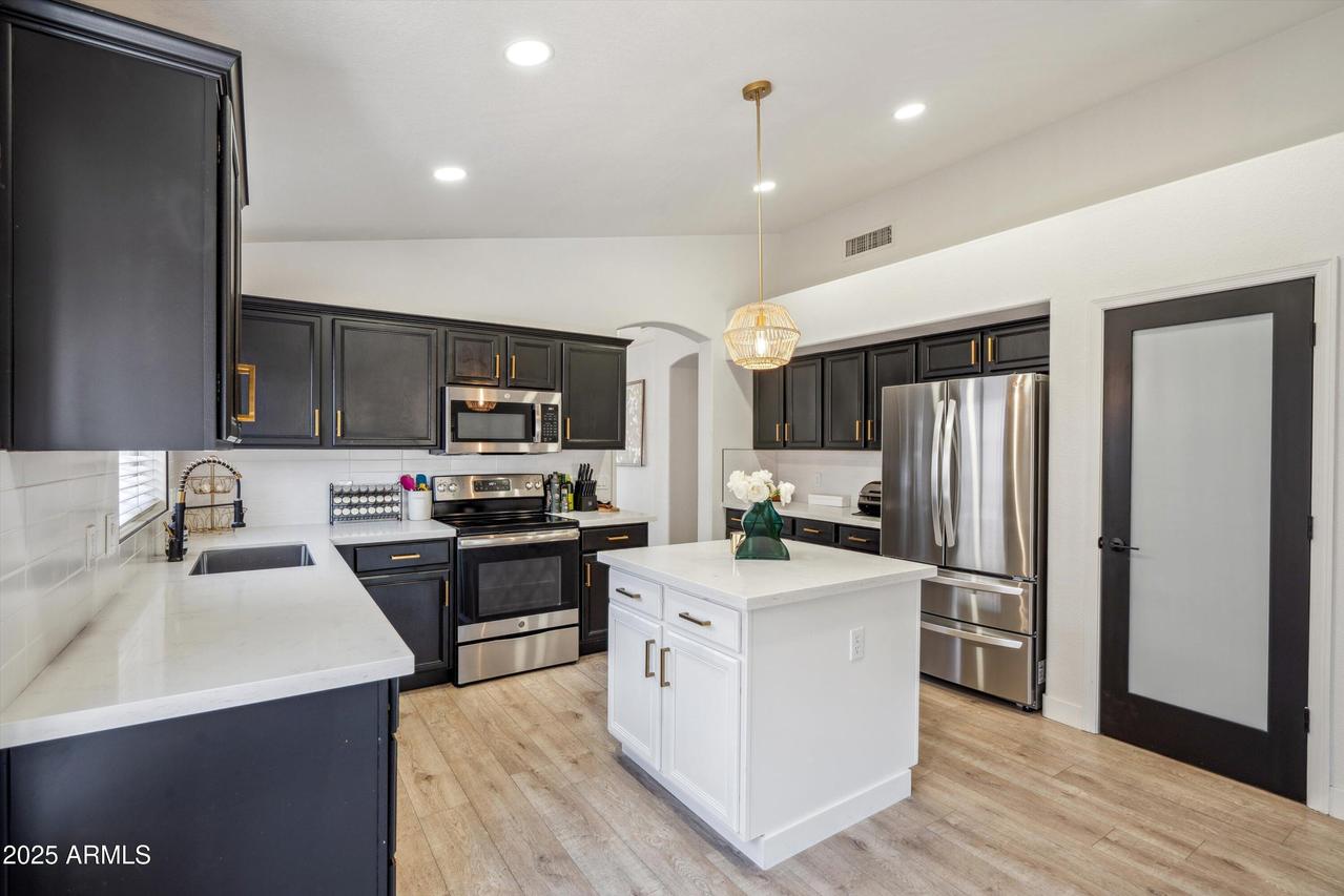 4440 E Tether Tr., Phoenix, AZ 85050