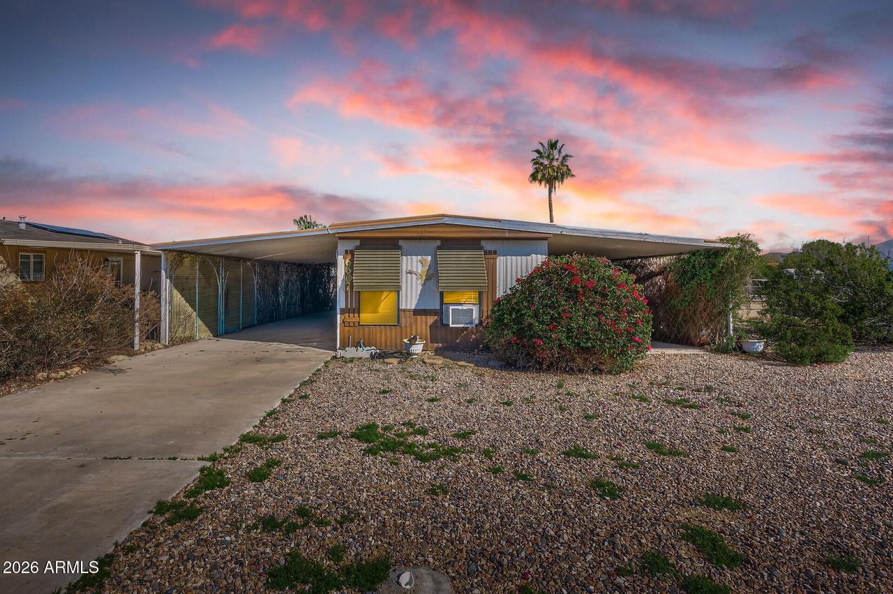 6607 W Camino De La Campana Ave., Glendale, AZ 85308
