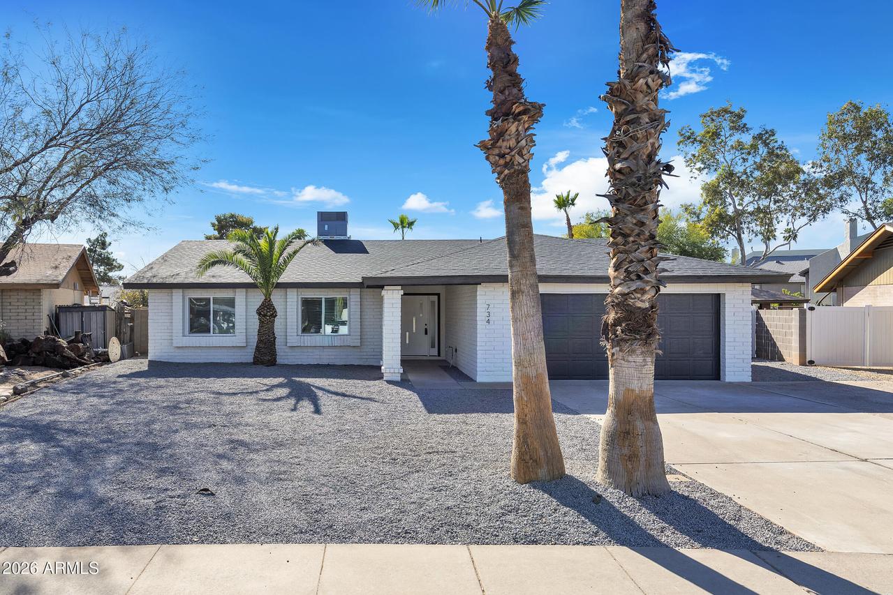 734 N Cholla, Mesa, AZ 85201