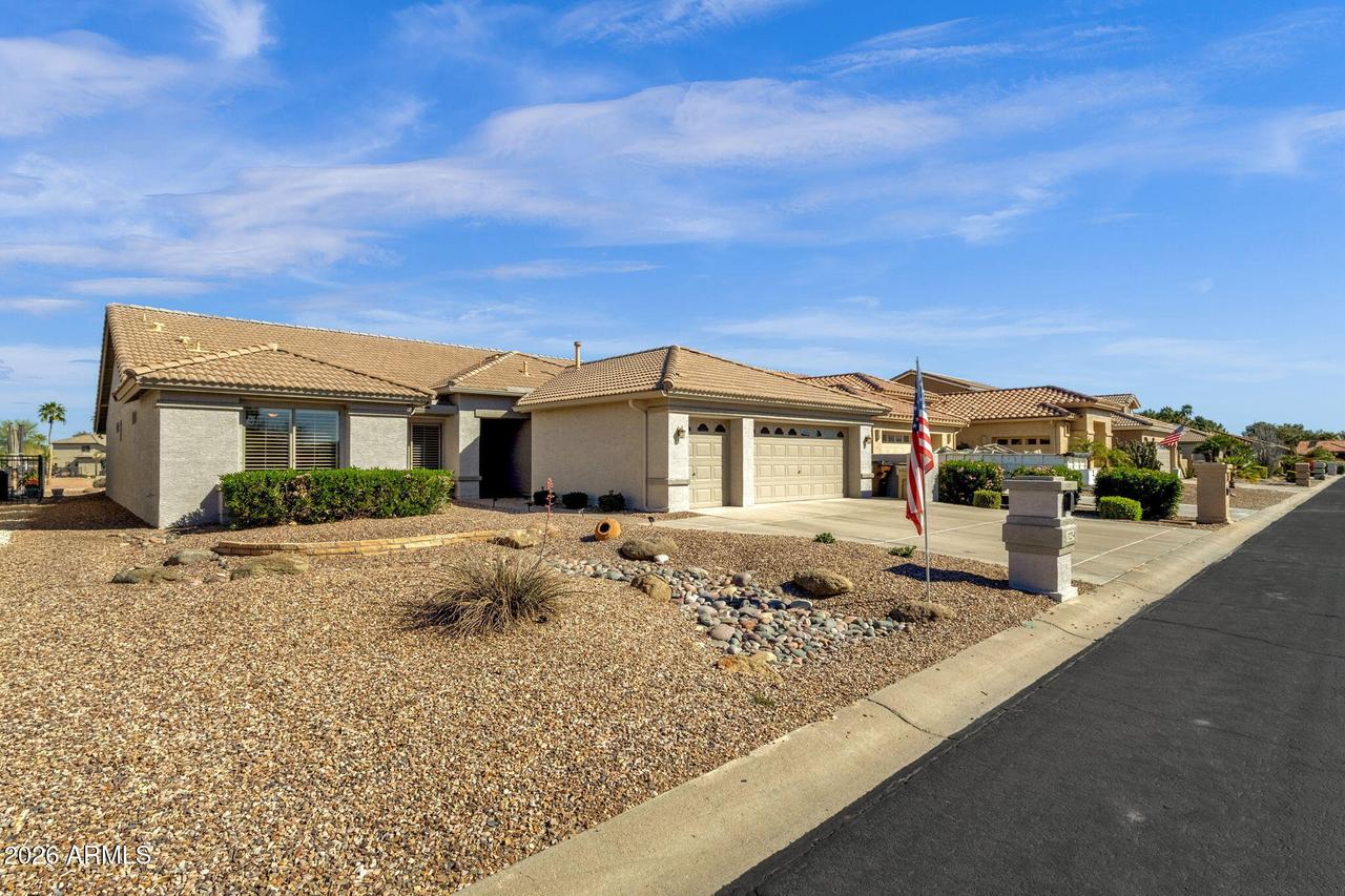 10234 E Arrowvale Dr., Sun Lakes, AZ 85248