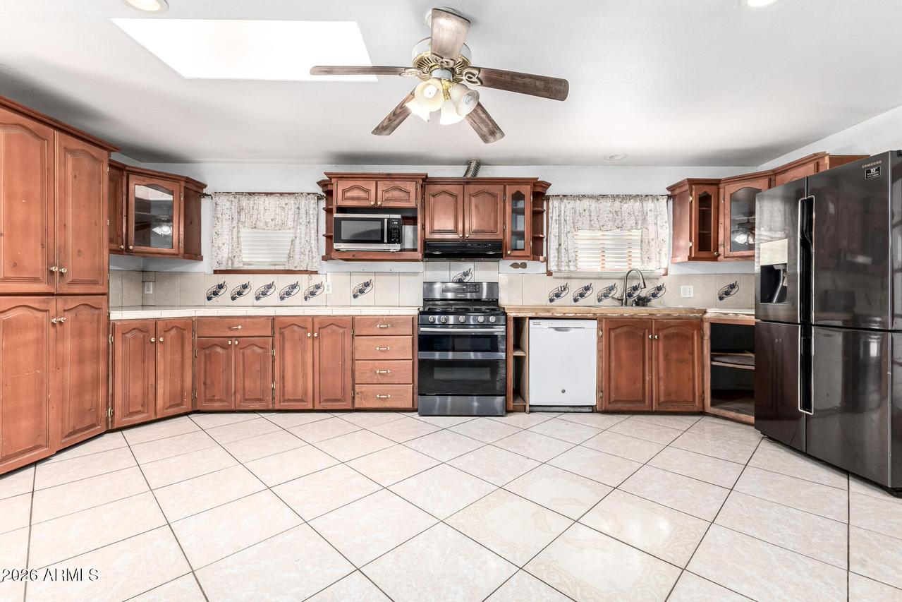 2100 E Alpine Cir., Mesa, AZ 85213