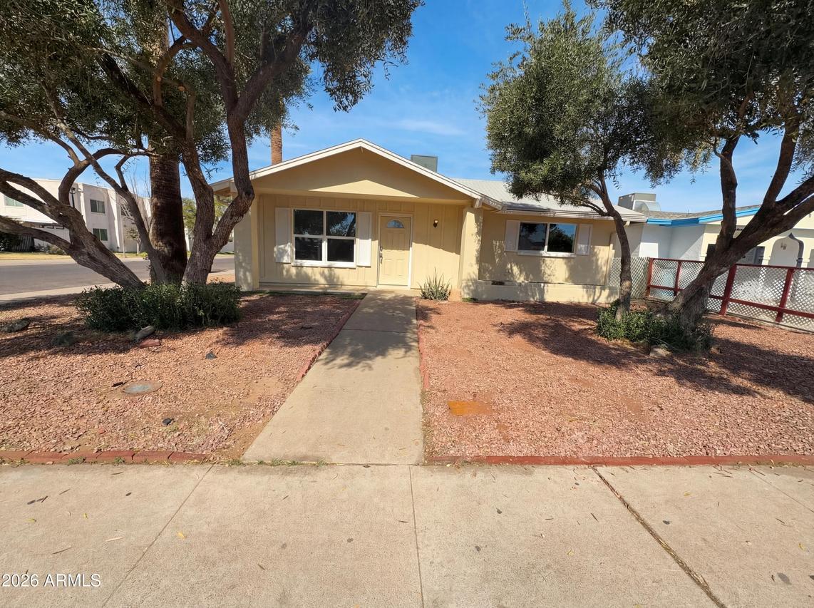 4150 W Medlock Dr., Phoenix, AZ 85019