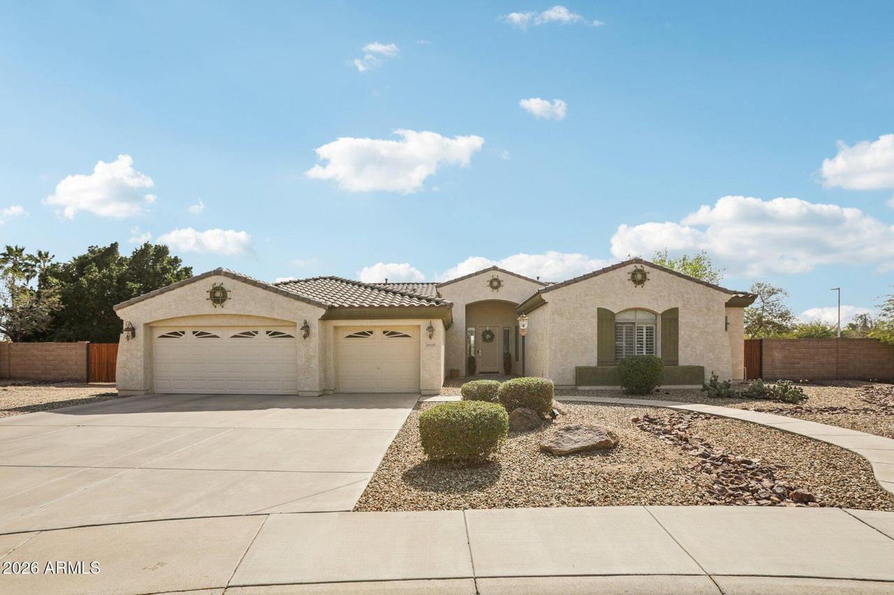 13215 W Denton Ct., Litchfield Park, AZ 85340