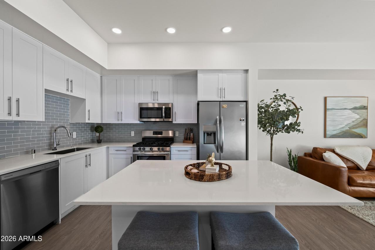 7300 E Earll Dr. #1022, Scottsdale, AZ 85251