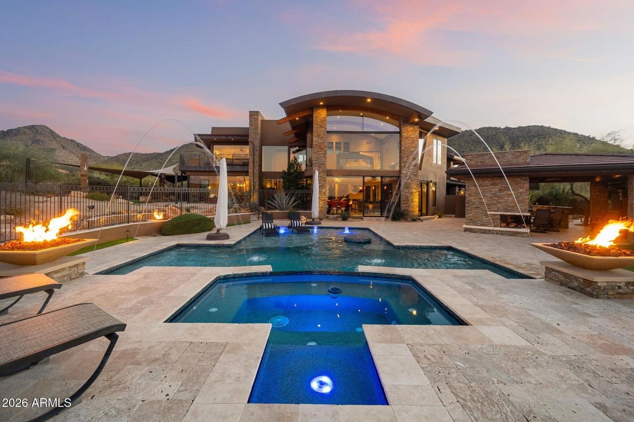 10570 E Pinnacle Peak Rd., Scottsdale, AZ 85255