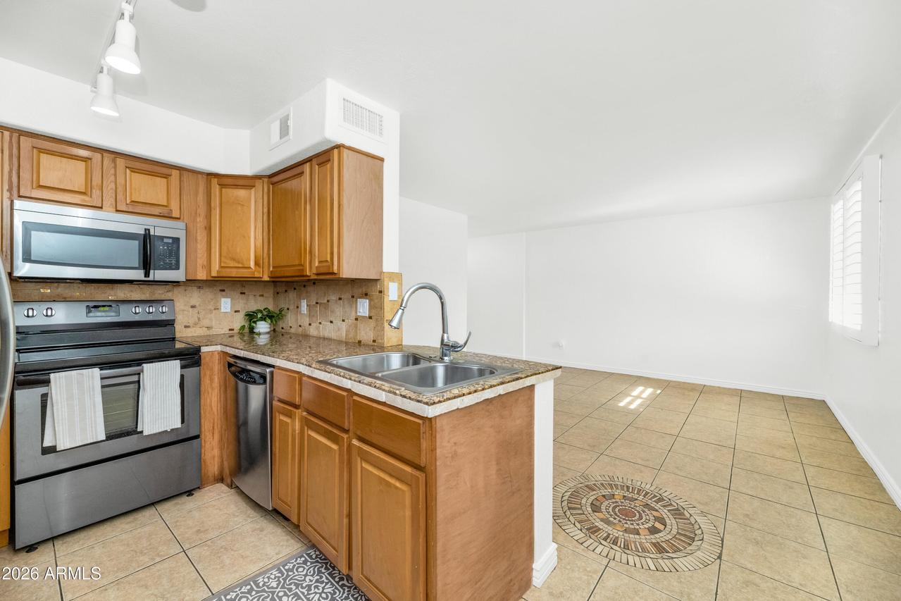 3313 N 68th St. #E137, Scottsdale, AZ 85251