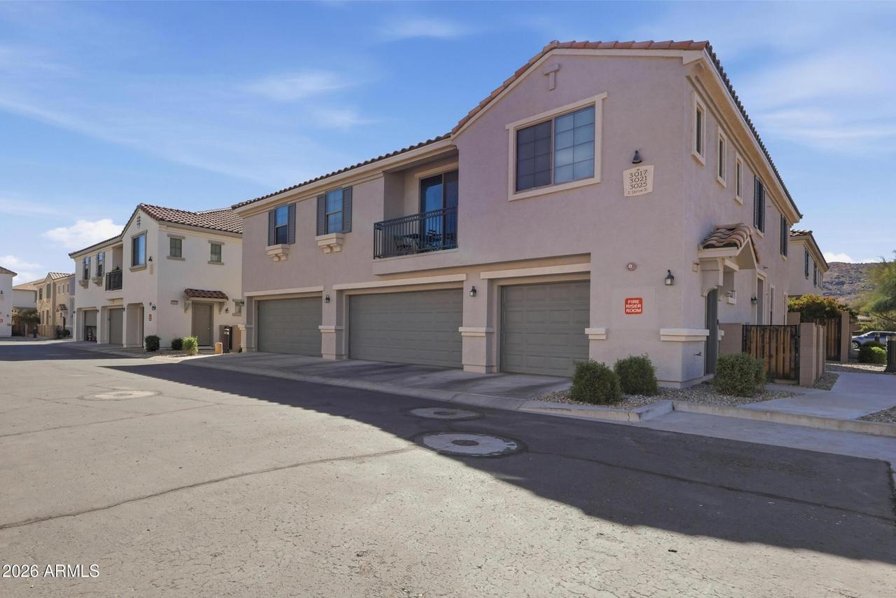 3021 E Darrow St., Phoenix, AZ 85042