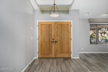 801 E Acoma Dr., Phoenix, AZ 85022