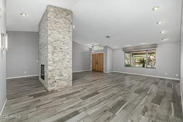 801 E Acoma Dr., Phoenix, AZ 85022