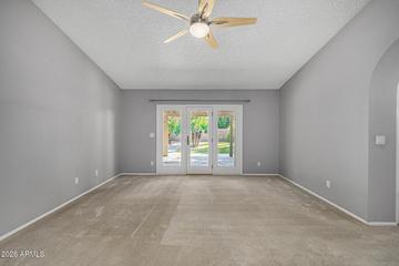 801 E Acoma Dr., Phoenix, AZ 85022
